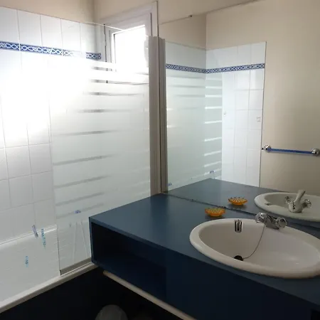 Les Oceanes Apartment *